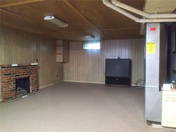 5th image of 120 Colden Ct