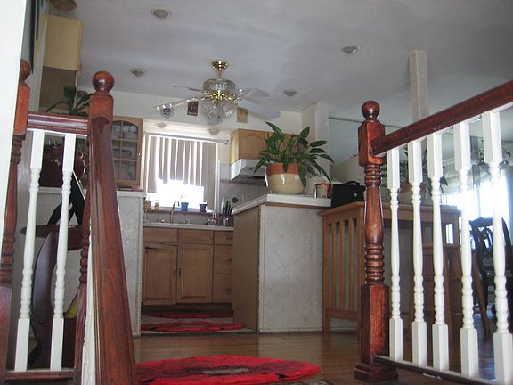 5th image of 1810 E 49th St
