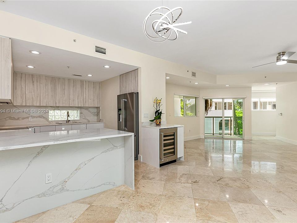 1st image of 2699 Tigertail Ave APT 32