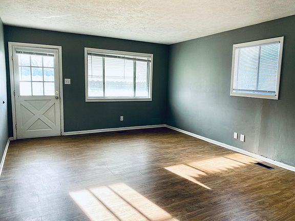 2nd image of 1421 Churchman Ave