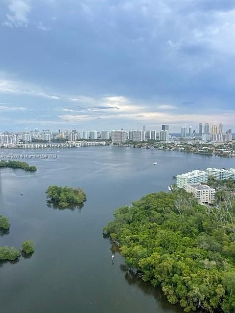 1st image of 16385 Biscayne Blvd Unit 2918