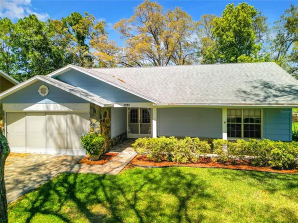 2203 Timber Lodge Ln, Spring Hill, FL 34606