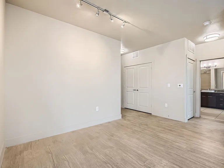 The Lucas Apartments — Photo 39
