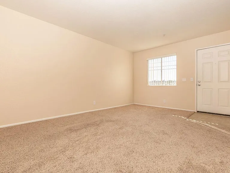 Desert Heights Apartment Homes — Photo 40