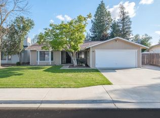 1668 Donner Ave, Clovis, CA 93611