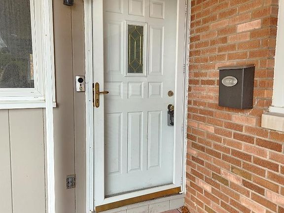 2nd image of 4924 N Mansfield Dr