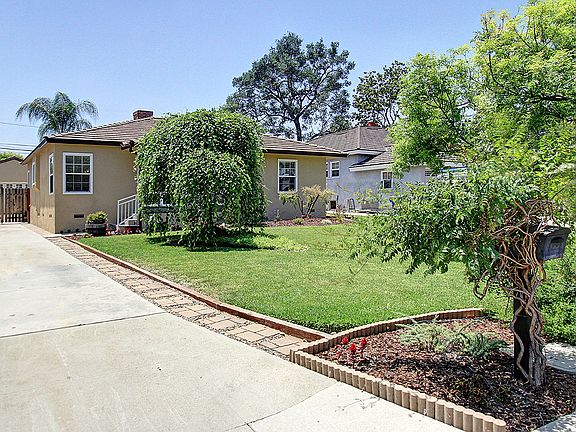 4th image of 956 Balboa Dr