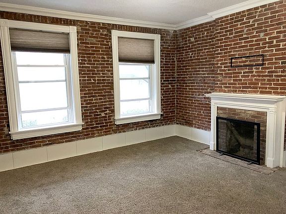 4th image of 1500 E College Ave
