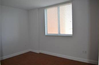 5th image of 18800 NE 29th Ave APT 406