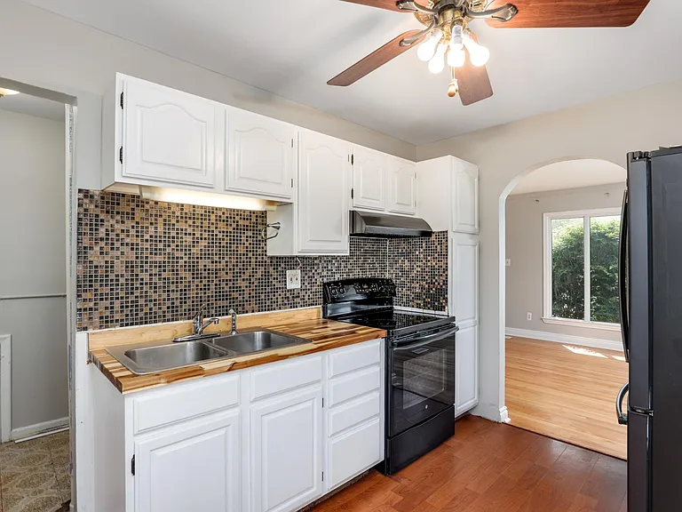 7003 Continental Ave — Photo 21