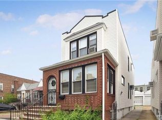 7968 77th Rd, Glendale, NY 11385