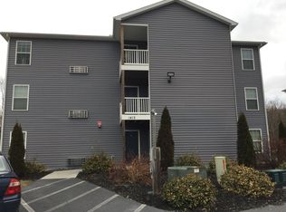 1419 Doron Dr APT 2A, Chambersburg, PA 17202