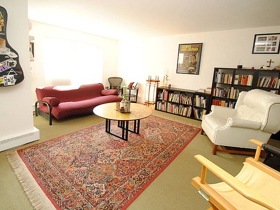3rd image of 4920 N Marine Dr APT 212