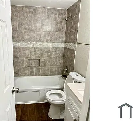 2735 Purington Ave #102 — Photo 4