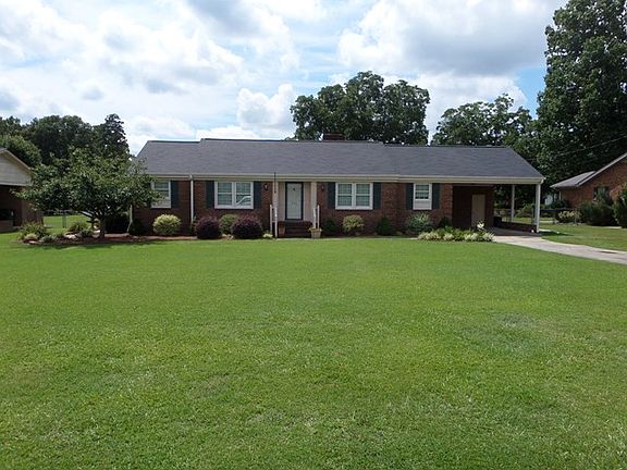 2nd image of 151 Princess Dr