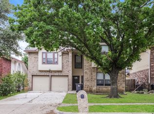 822 Lovingham Dr, Arlington, TX 76017