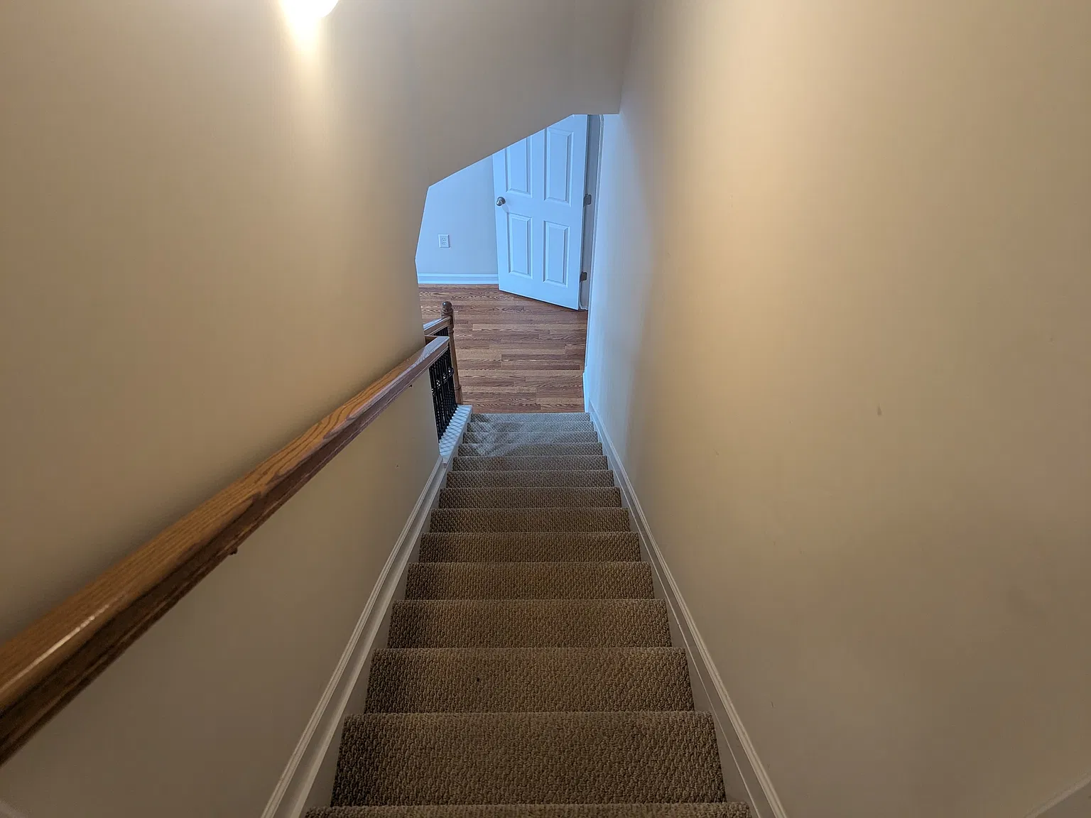 413 Lazy Creek Ln — Photo 4