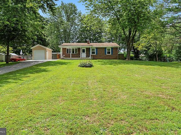 4th image of 3697 Clydesdale Road Way