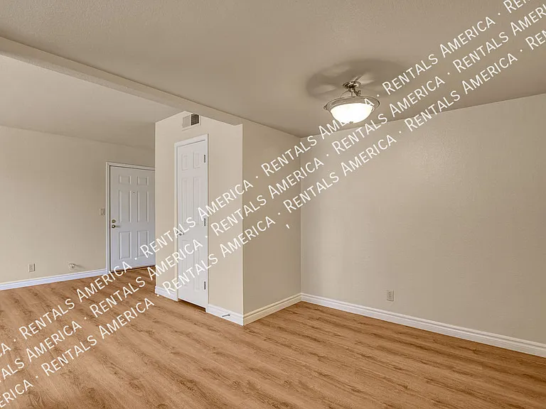4310 Sandy River Dr #67 — Photo 6