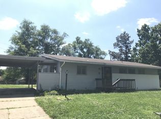 1819 SW Clearview Ln, Topeka, KS 66619