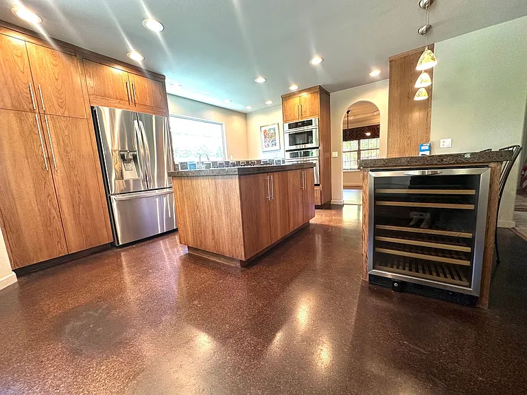 3450 Sarolou Dr — Photo 3