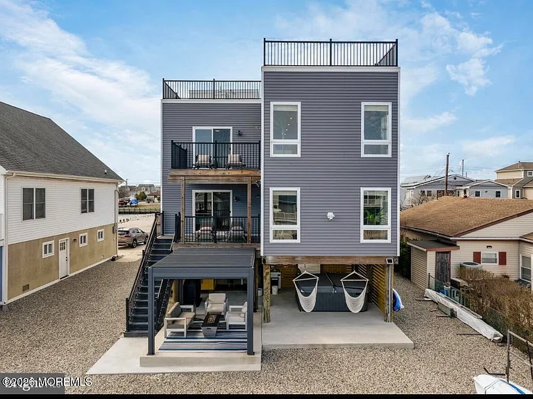 110 N Ensign Dr — Photo 33