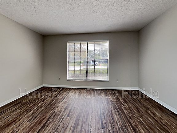 3rd image of 612 John Hancock St