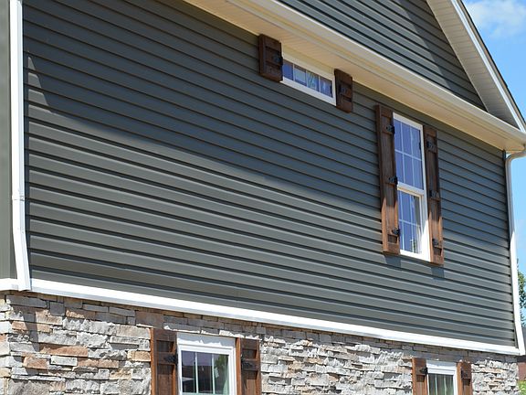 3rd image of 60 Mason Ln