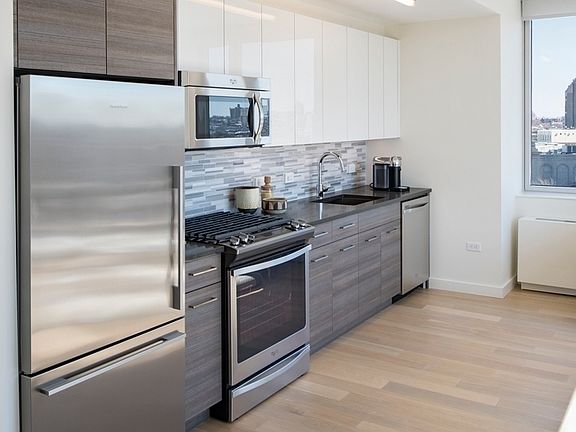 3rd image of 333 Schermerhorn St APT 22H