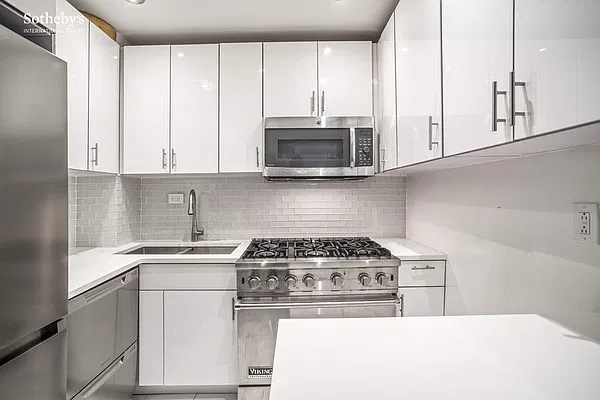 Rented by Sotheby's International Realty | media 3