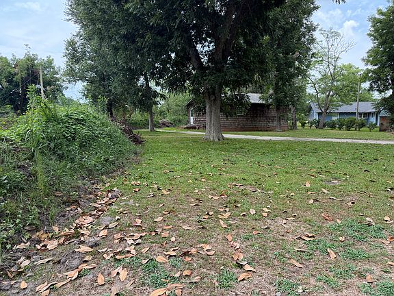 2nd image of 1495 Highway 57 S