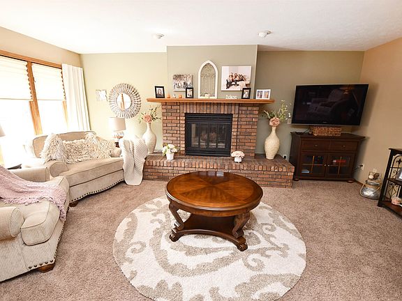 3rd image of 3 Indian Hills Dr