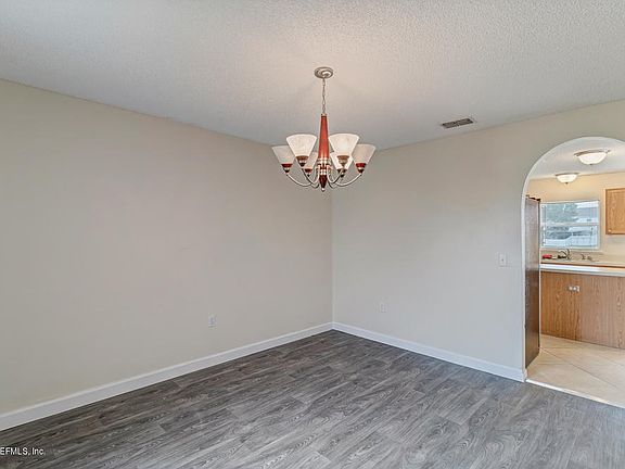 4th image of 8786 Lancashire Dr