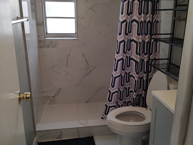 6411 Reef Cir — Photo 8