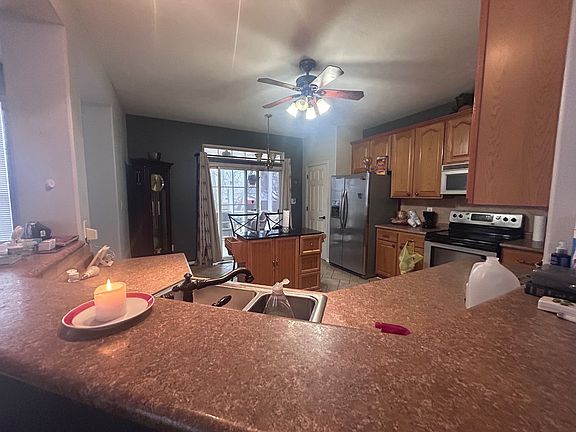 5th image of 614 Farley Dr