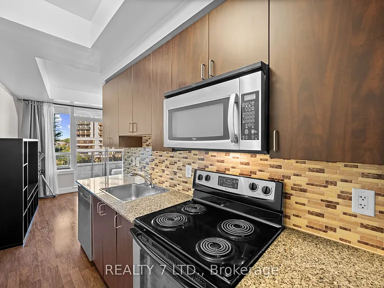 1070 Sheppard Ave W #323 — Photo 9