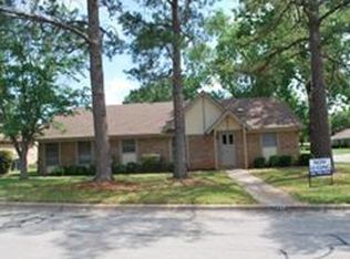 7250 Vanessa Dr, Fort Worth, TX 76112