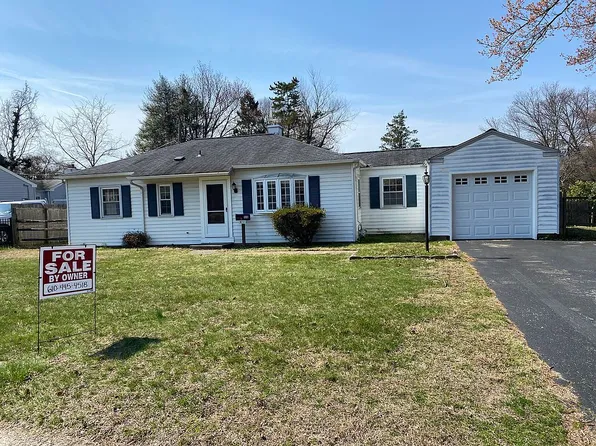 108 Manor Rd, Paoli, PA 19301