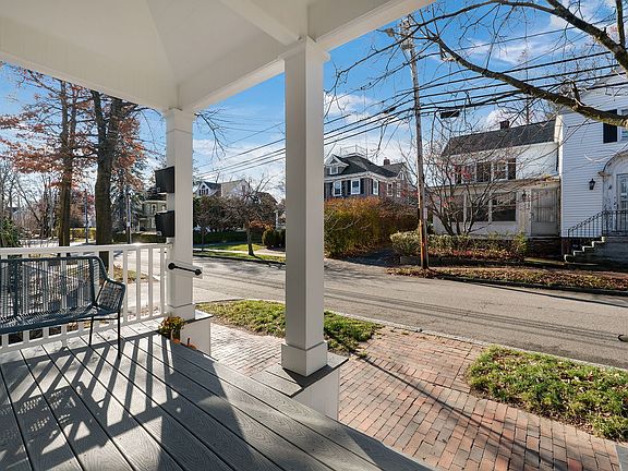 3rd image of 105-107 Richards Ave #105