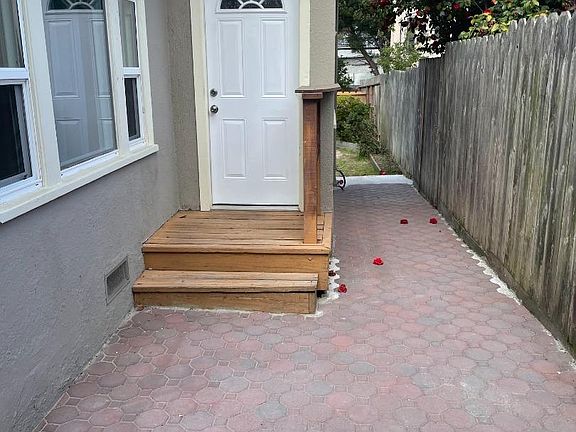 4th image of 110/112 San Antonio Ave