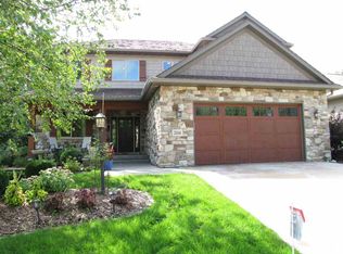 2114 Dempster Dr, Coralville, IA 52241