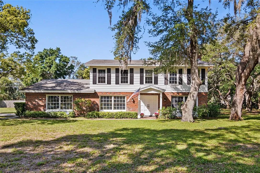 4 bed, 2.5 bath, 2603 sqft, $3,500 — Photo 1