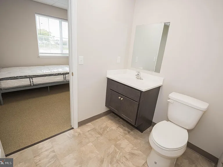123 Bateman St #4-409B — Photo 39
