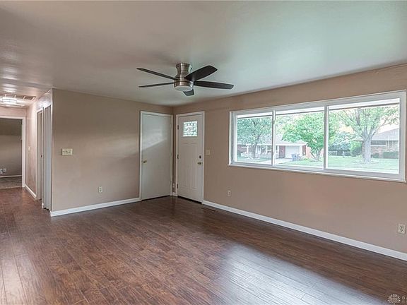 4th image of 5412 Naples Dr