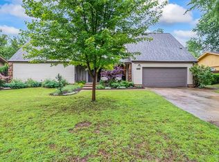 8233 S College Pl, Tulsa, OK 74137