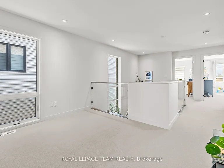 978 Acoustic Way — Photo 9