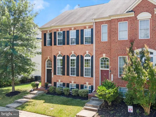 2661 Helmsman Ln, Woodbridge, VA 22191