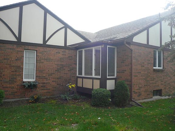 3rd image of 2281 Radcliff Cir SE
