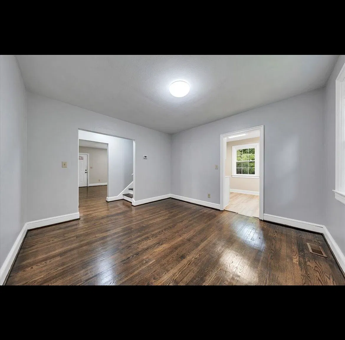 3 bed, 1957 sqft, $2,300 — Photo 4