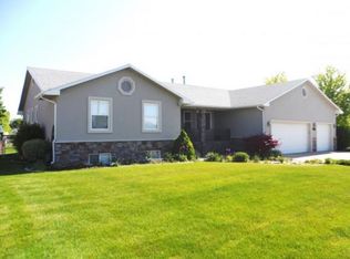 76 E Shepard Ln, Kaysville, UT 84037